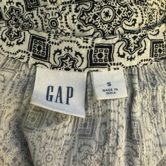 Gap Small Multi-Color w/Geometric Print V-Neck Long Sleeve Romper - EUC - Picture 4 of 5